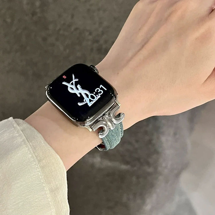 Vintage Denim Leather Strap: Bringing Unique Style to Your Apple Watch.